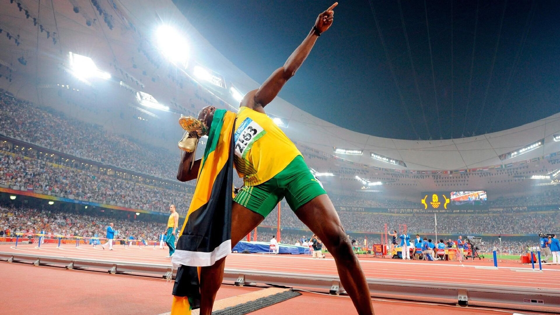 哈登激战加时NBA总决赛，哈登加时关键三分回放